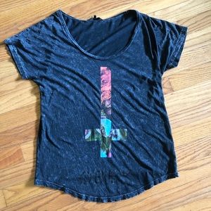 Like new acid wash Obey floral rose cross t-shirt